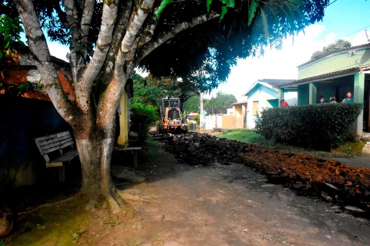 Camacã: Moradores do Jardim Cruzeiro (Posto Mangueira) comemoram a chegada do calçamento